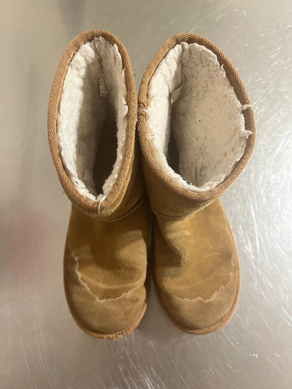 UGG KOOLABURRA Classic Chesnut Suede Short Boots Size 4